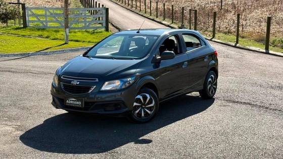 CHEVROLET ONIX 1.4 MPFI EFFECT 8V FLEX 4P MANUAL